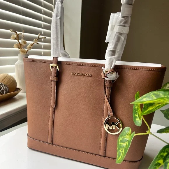 Michael Kors Sofiano Leather Top-zip tote bag. NWT - Picture 5 of 12
